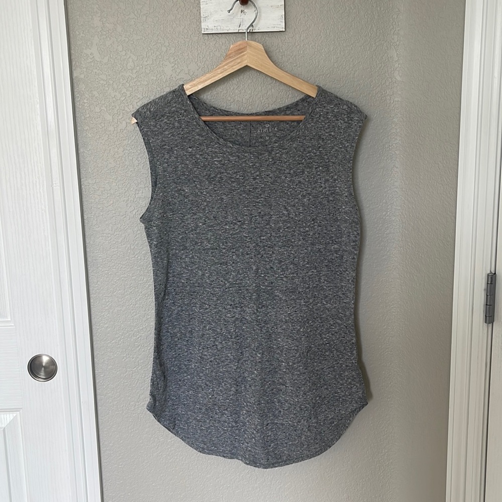 Women’s Athleta tank